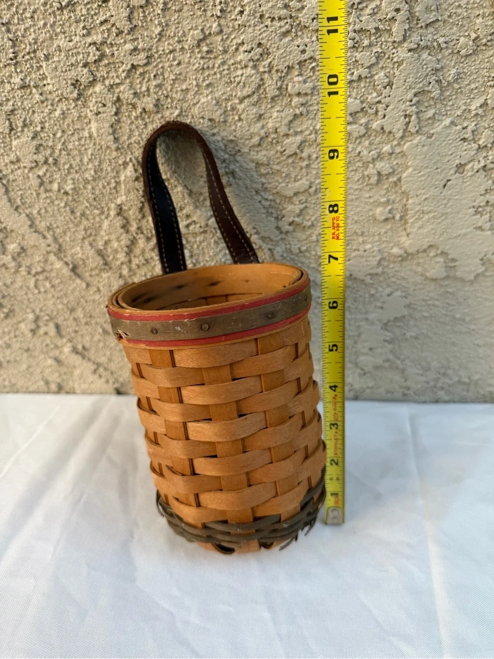 Longaberger Santa's Helper Hanging Basket Gate House Leather Strap Christmas